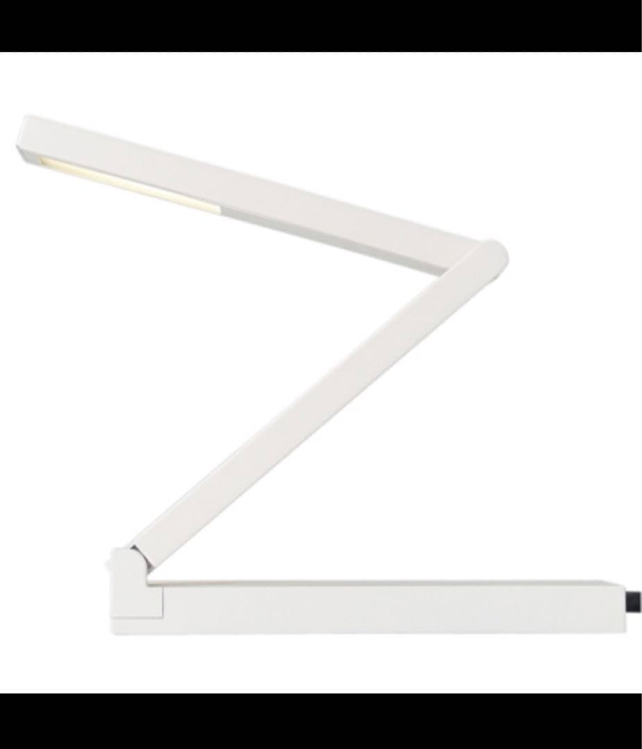 新品⭐︎未開封⭐︎ＬＥＤ平面発光コンパクトデスクライト　シンプル　照明 懐中電灯