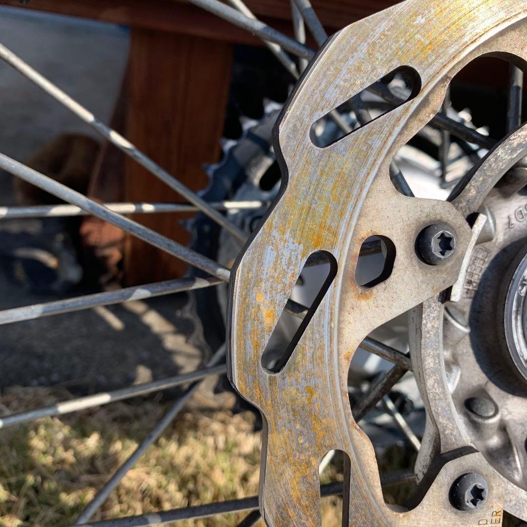 WR250R ホイール