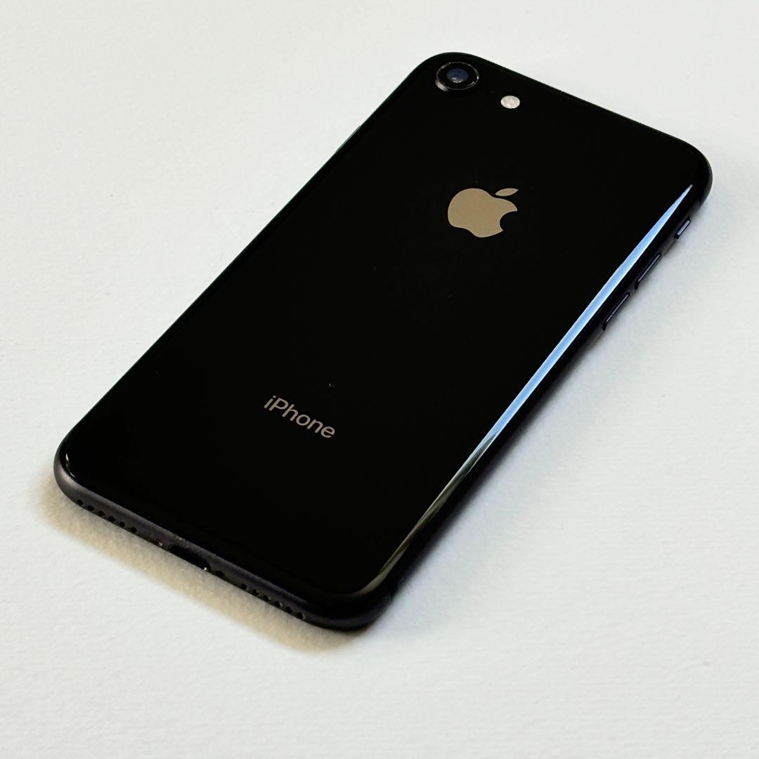 iPhone8 本体　スペースグレー　64GB SIMロック解除済み