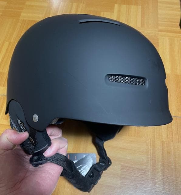 DICE新品 D5ヘルメット MBK Mサイズ ブラック軽量モデル 32%OFF
