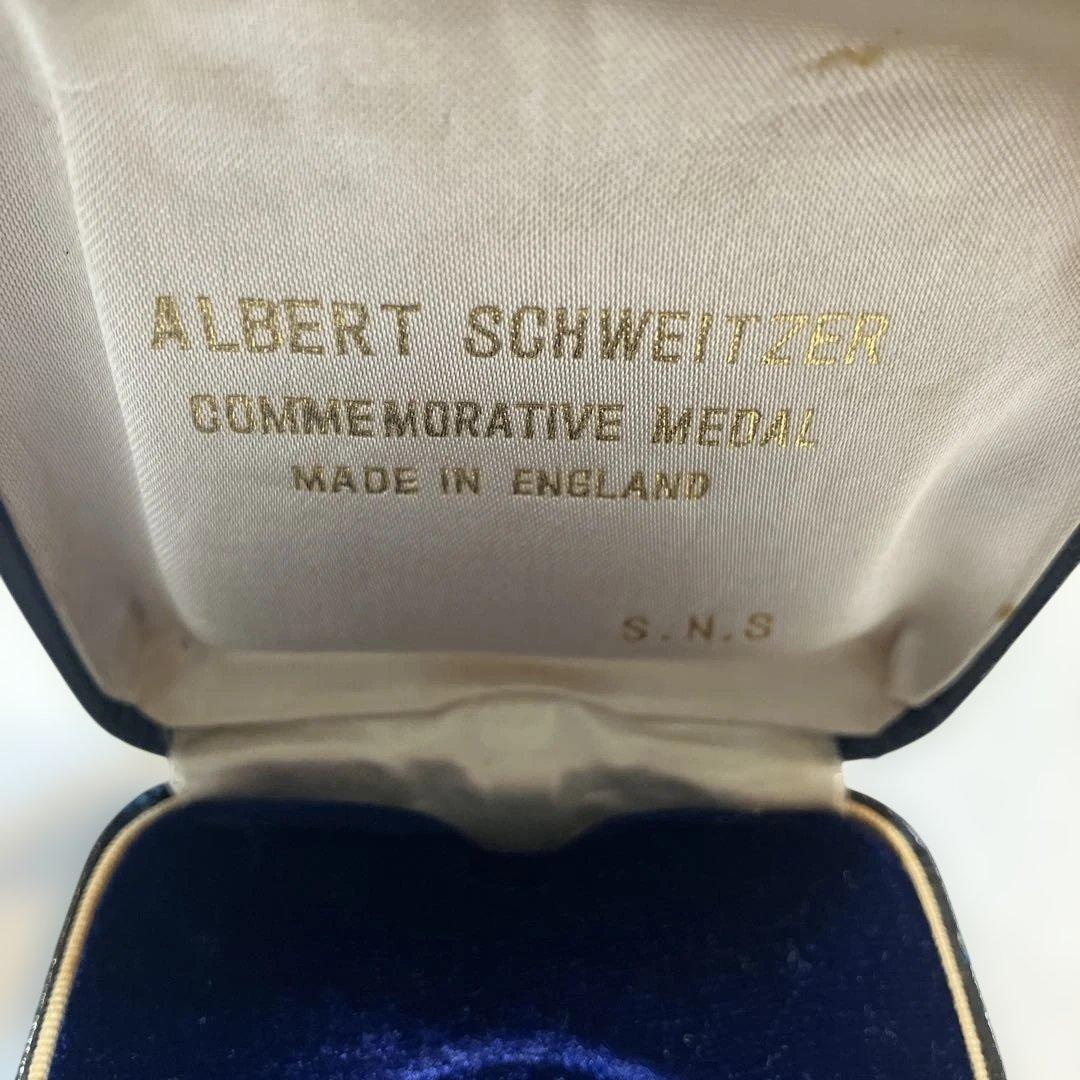 アルベルト　シュバイツァー　記念メダル　銀　1875 1965 イギリス製