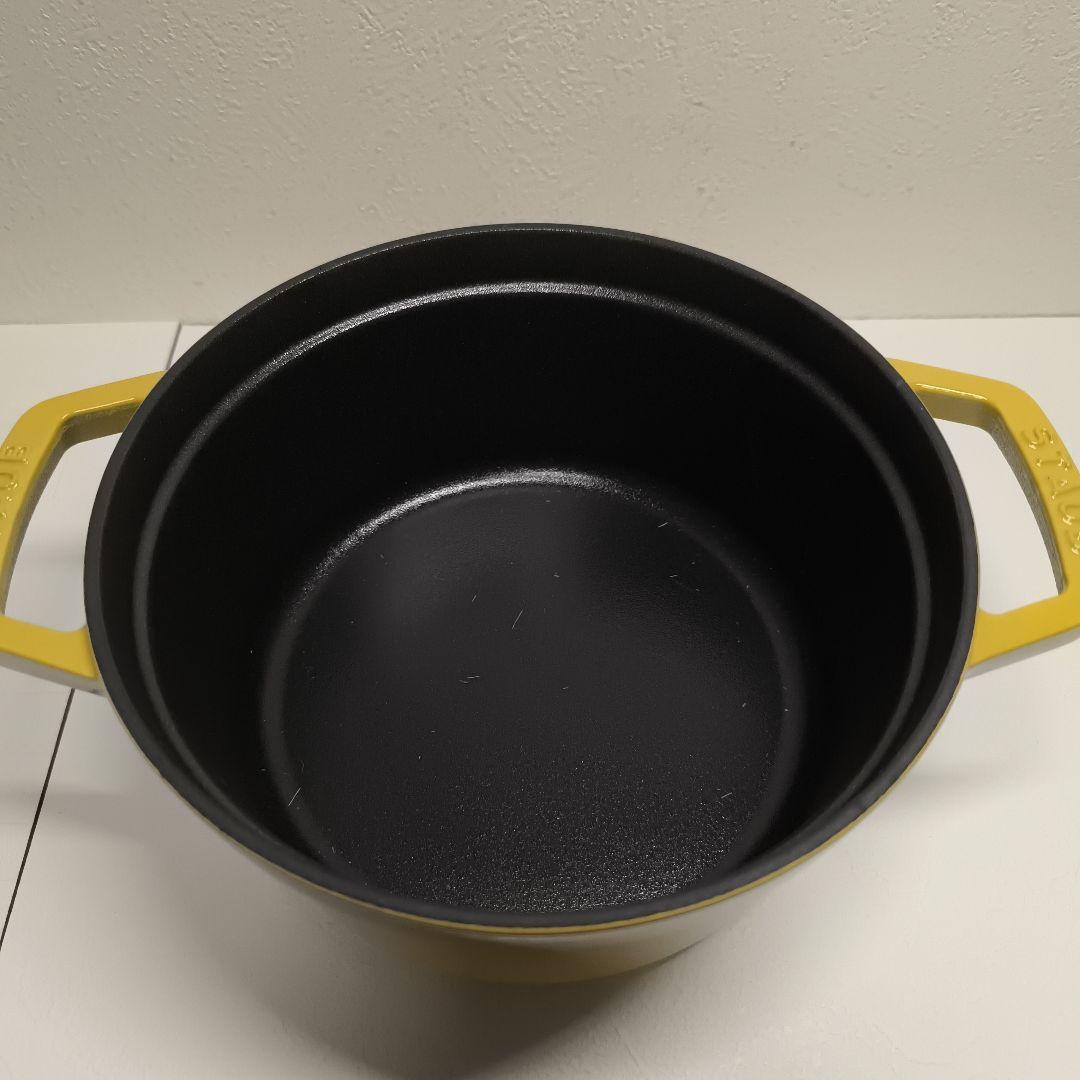 STAUB　ピコ・ココット　ラウンド　20cm