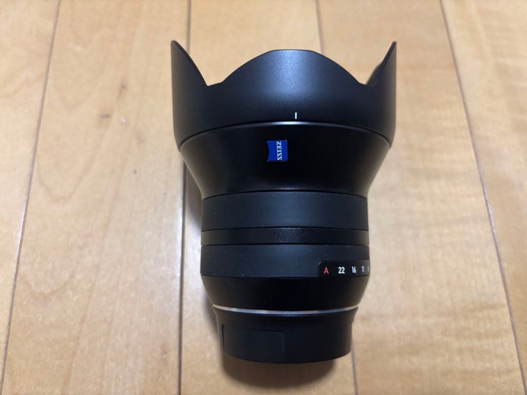 カールツァイス　xマウント12mm F2.8 単焦点レンズ