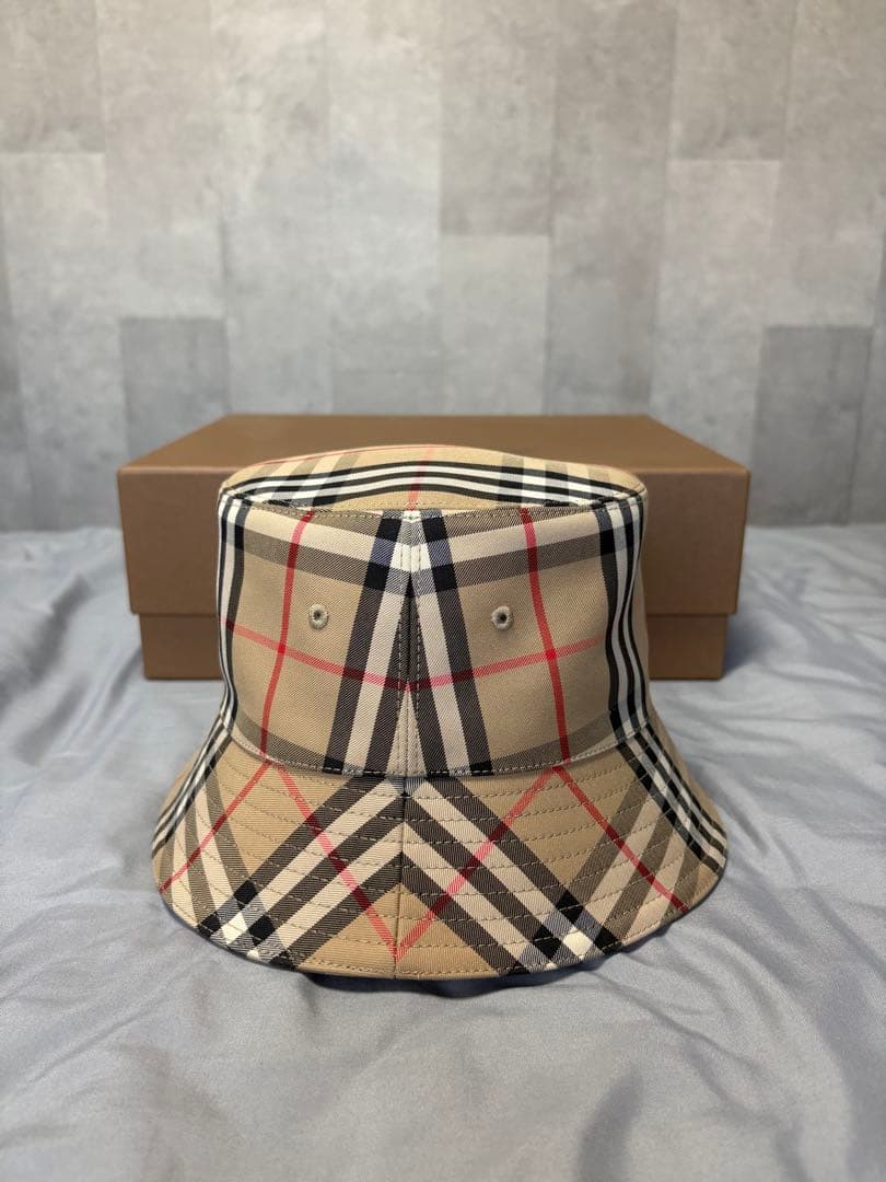 【なちゅ】BURBERRY バケハ【正規品】 ☆2月限定 割引特典あり☆