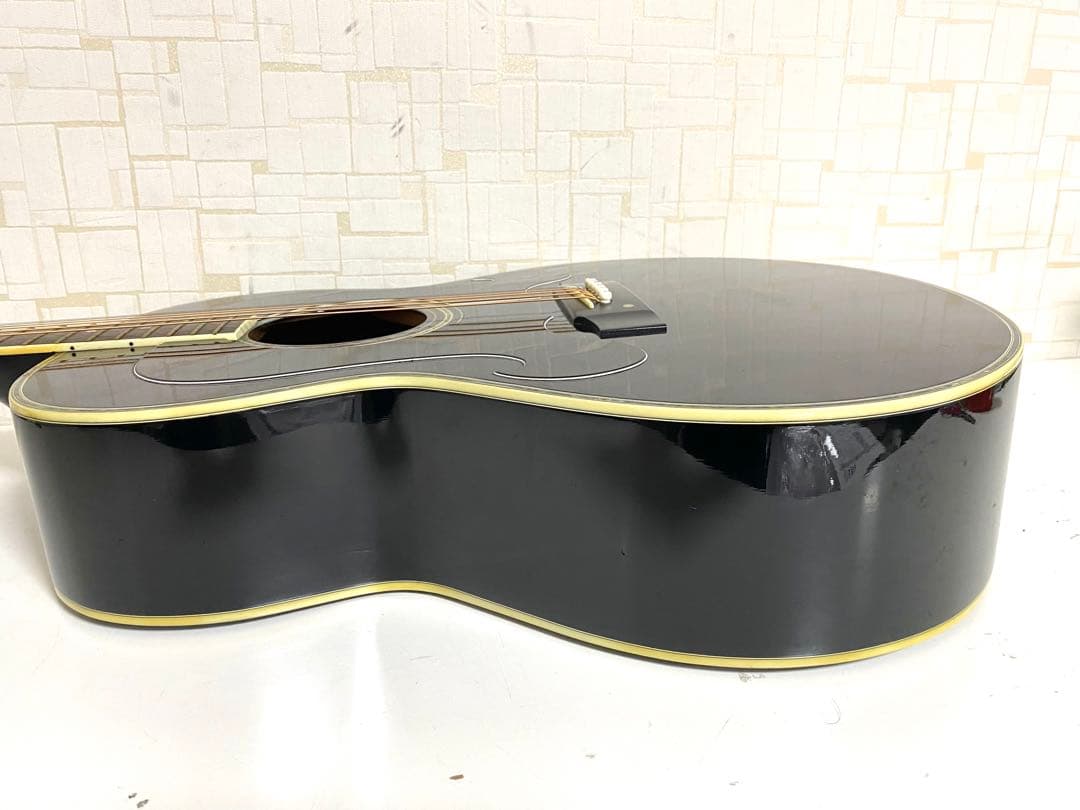 Morris WJ-50 モーリス アコースティックギター ハードケース付き