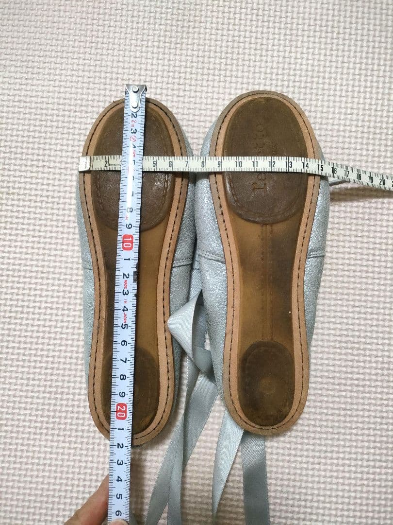 1回使用.Repetto（レペット) グリッター バレエシューズ、シルバー 35