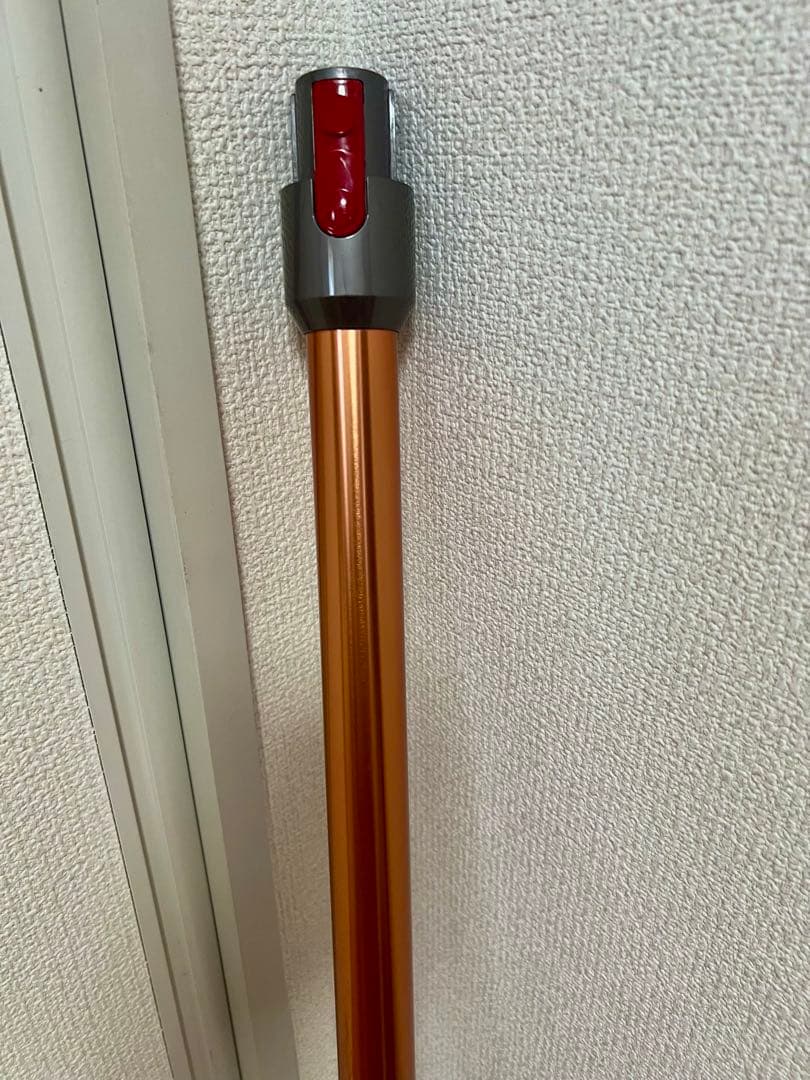 【美品】Dyson ダイソン　V10 fluffy SV12 スタンドセット