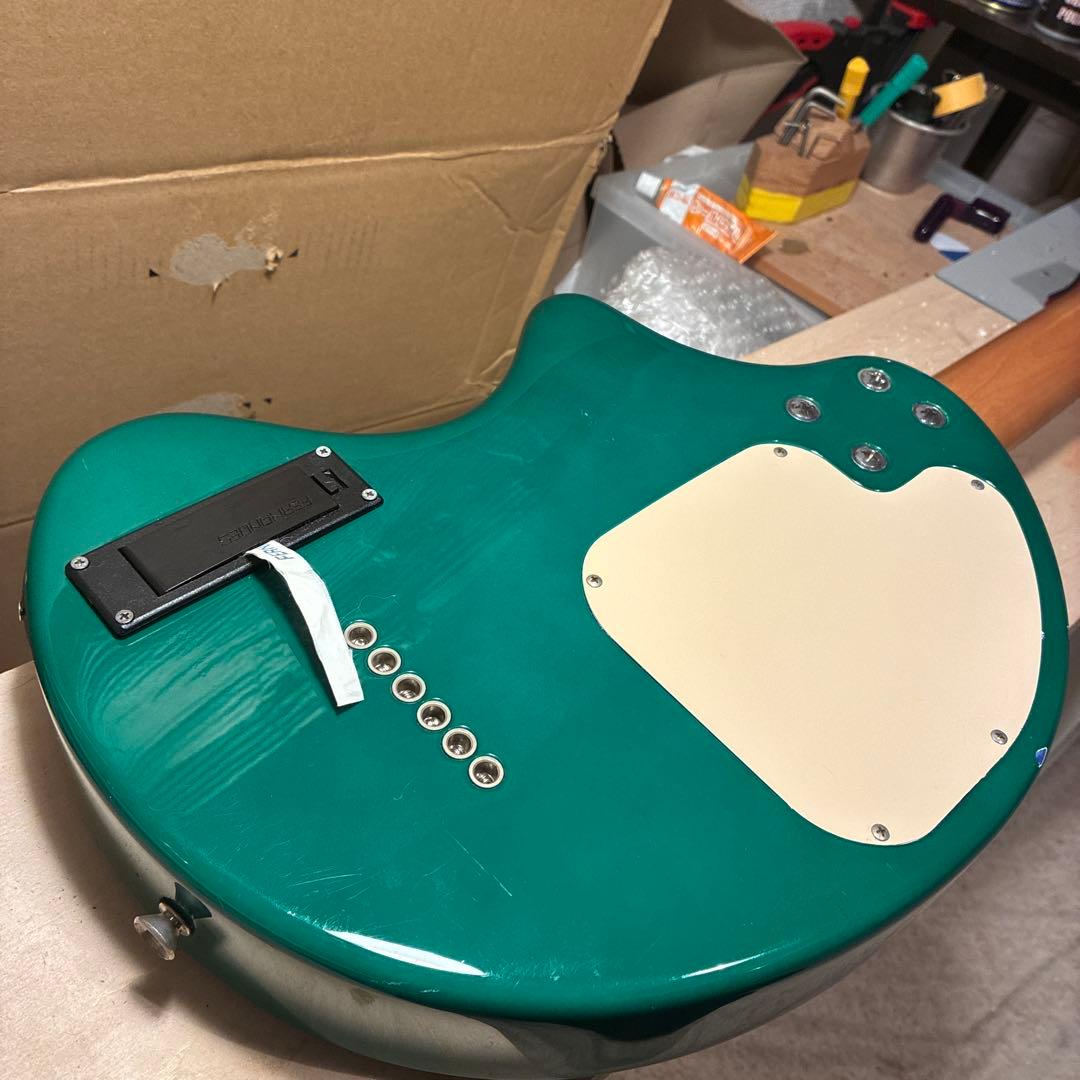 Fernandes zo-3 緑