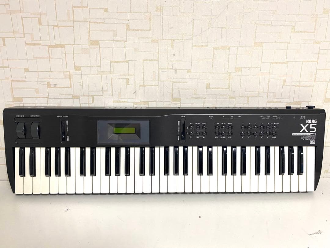 KORG コルグ シンセサイザー X5 ソフトケース付き