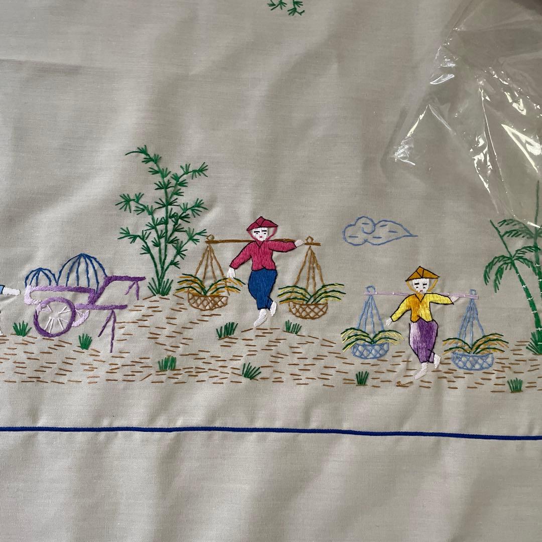 レア　ベトナム　美しい手刺繍　テーブルクロス＆ナプキン　7点　大判　未使用品
