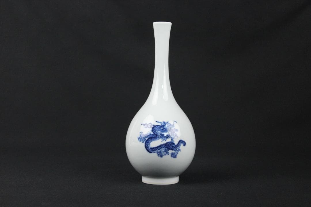 青花　龍鳳麒麟図　大清康熙年製　細密描絵　白磁花瓶　中国 陶磁器　Eo21-26