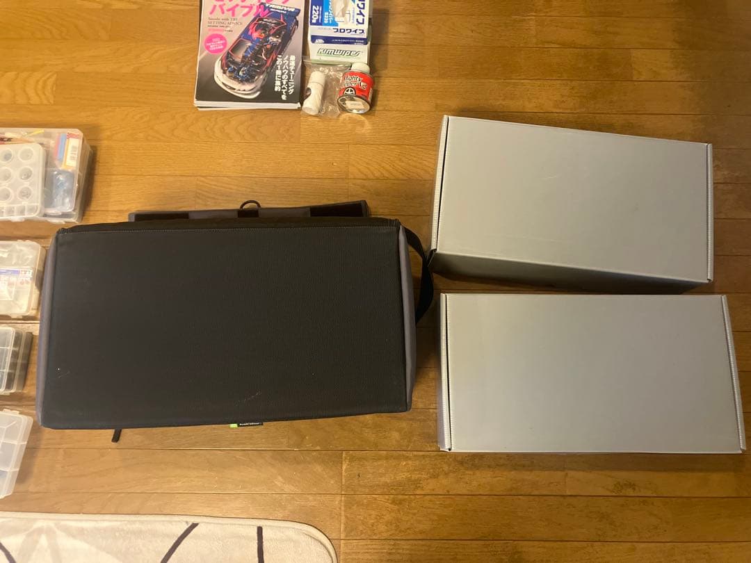 タミヤパーツ多数他　キャリングバック付き
