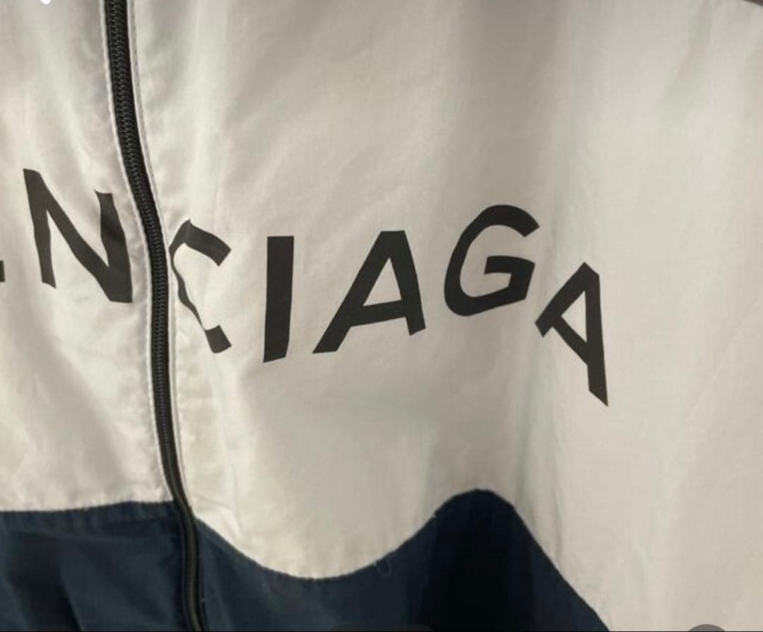 BALENCIAGA ナイロンジャケット グレー・ネイビー Lサイト最安値