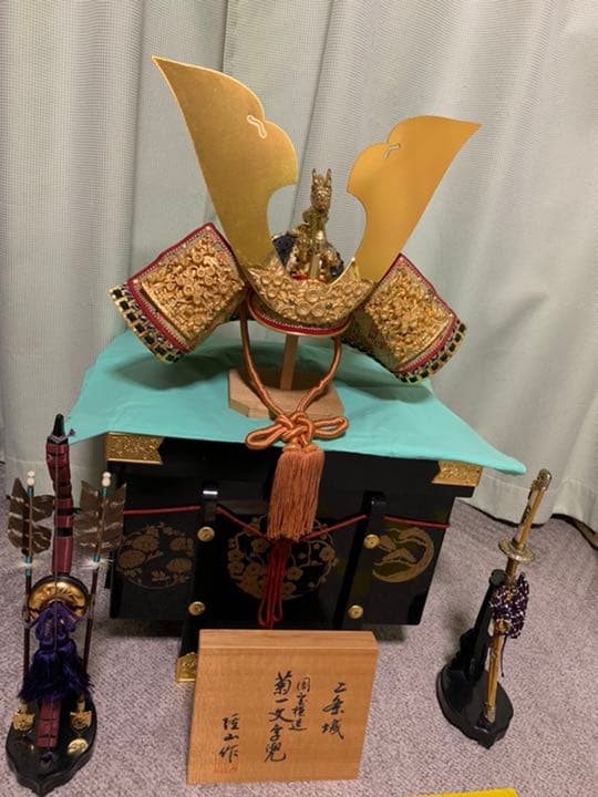 兜飾りセット　収納箱付き