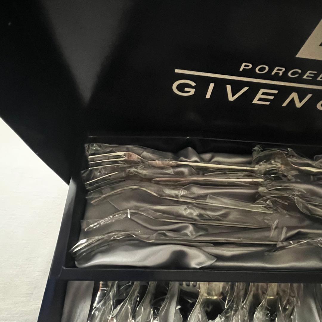 未使用品 GIVENCHY ジバンシイ ジバンシー カトラリー 25本