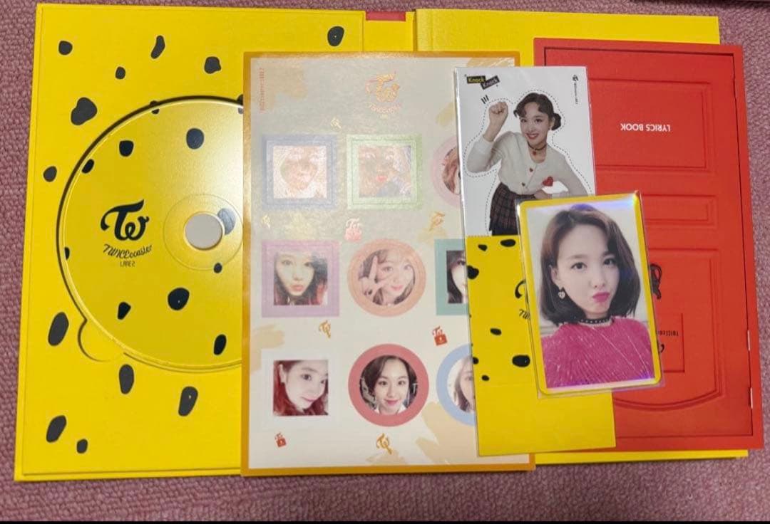 TWICE K-POP CD アルバム 16枚 バラ売り可能