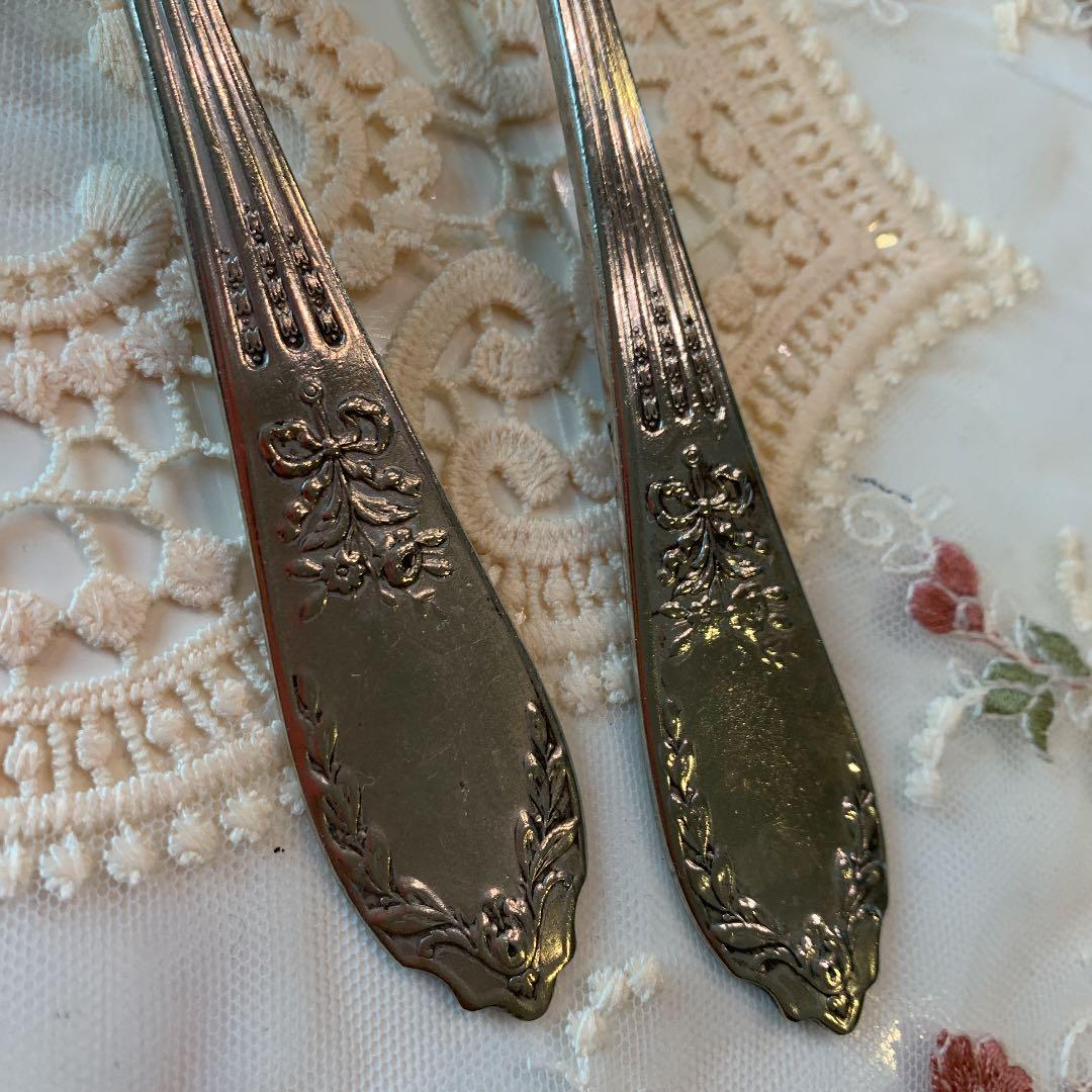 2本セット★リボンモチーフ　アンティークスプーン