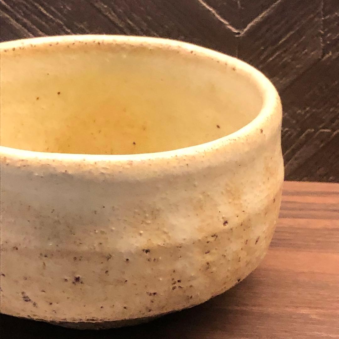 2点ロディ◾️蔵から焦がしミルクティー色の美しい釉薬の抹茶茶碗が出て来た。