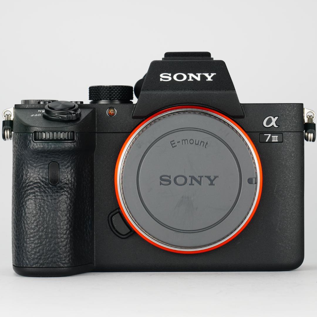 【レンズ未使用】α7III 未使用級品！1,109回/20万 すぐ撮影可 995