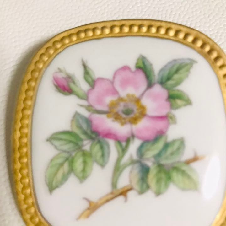 ロイヤルコペンハーゲン　フローラダニカ   野薔薇