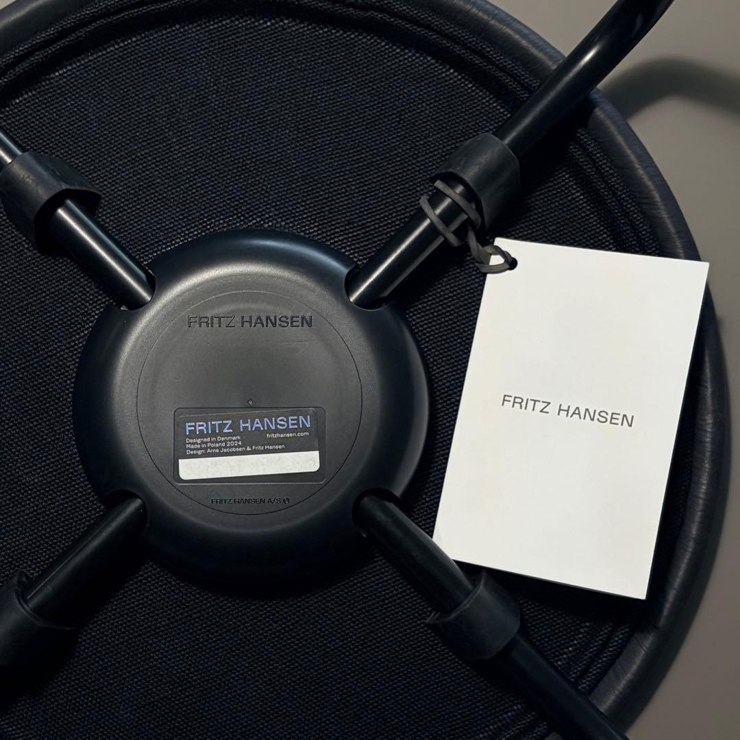 フリッツハンセン　Fritz Hansen ドットスツール　ヤコブセン