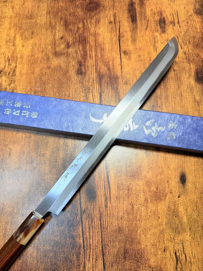 【堺打刃物】　祥太郎作　蛸引 先丸　包丁　尺　白鋼　紫檀白水牛八角柄