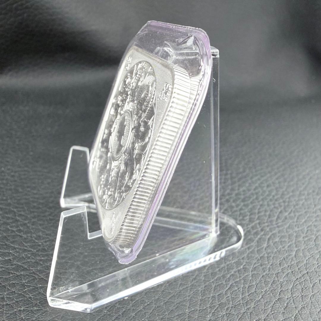 銀貨 英国 ロイヤルミント クイーンズビーストコンプリーター 純銀 四角 1oz