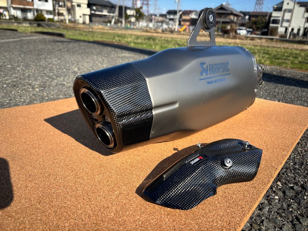 美品BMW R1250GS AKRAPOVIC スリップオンマフラー