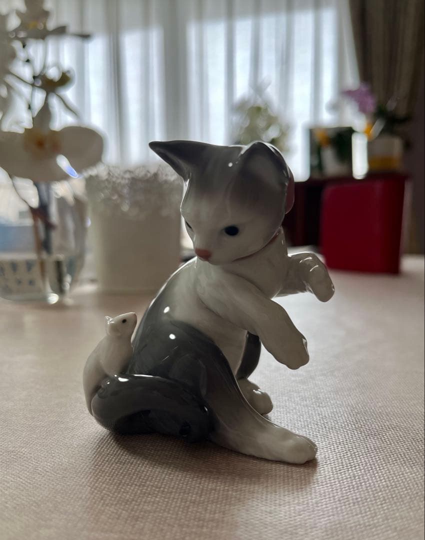 リヤドロ　子猫