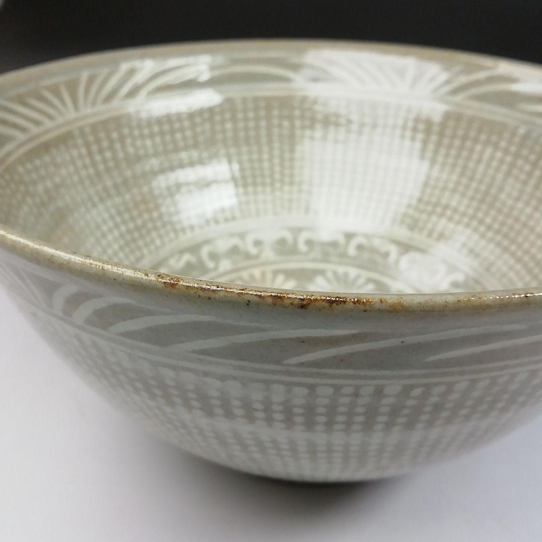 Ｔ４３４　茶碗　『三島手刷毛目　茶碗』『黃仁哲 作』　共箱　抹茶碗　茶道具