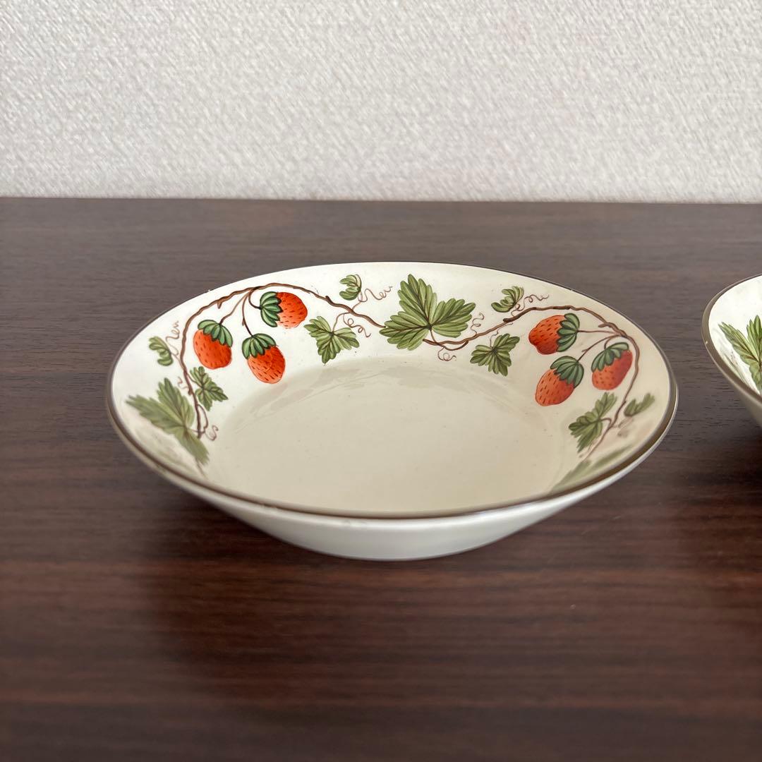 【超希少】ウェッジウッド ワイルドストロベリーの系譜 小皿 13cm 2枚