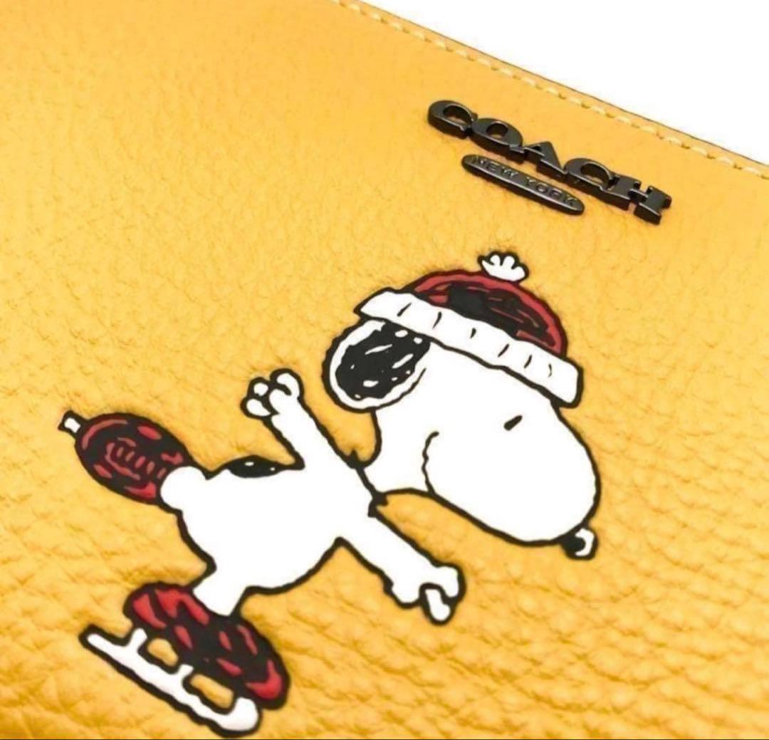人気のコーチcoachスヌーピーコラボレザー長財布イエロー