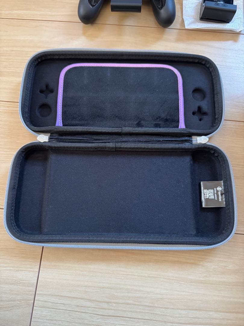 ⭐︎Nintendo Switch⭐︎ 青/赤 ケース付き