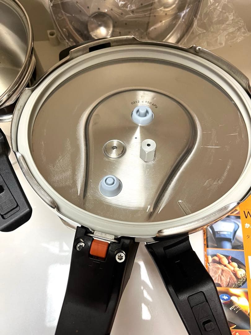 WMF ヴィーエムエフ　圧力鍋　パーフェクトウルトラ 美品 未使用品含む セット