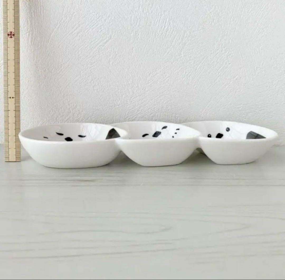 新品2点セット　まんまる シマエナガ　鳥　三連皿　小鉢 三連　とり　トリ