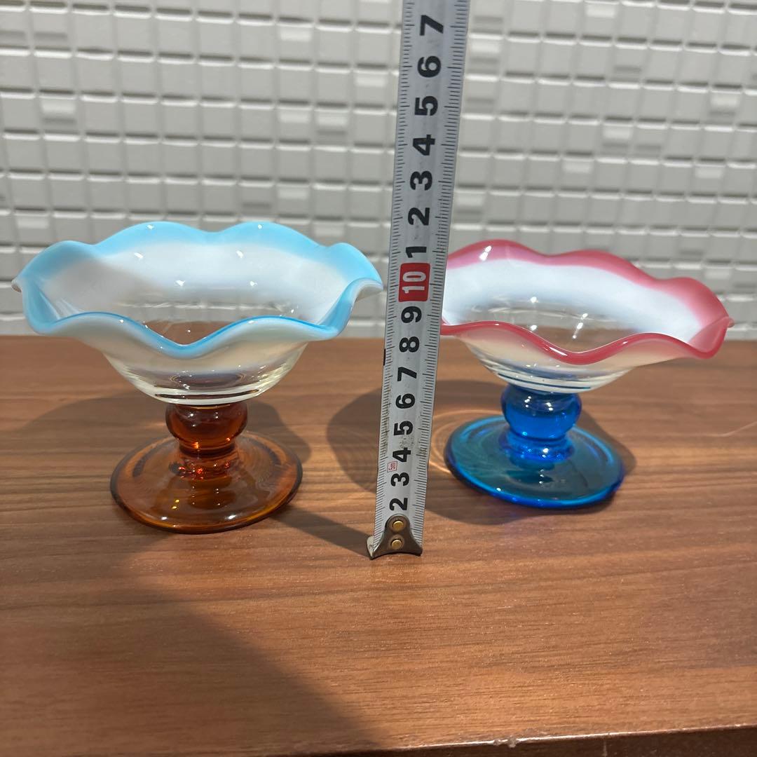 氷コップ 三色 手吹き ガラス 乳白色 レトロ 色付き脚 セット
