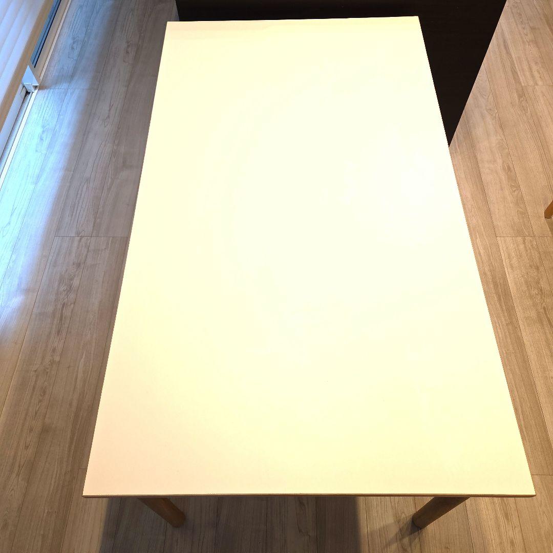 ダイニングテーブル IDEE STILT TABLE 1400 White