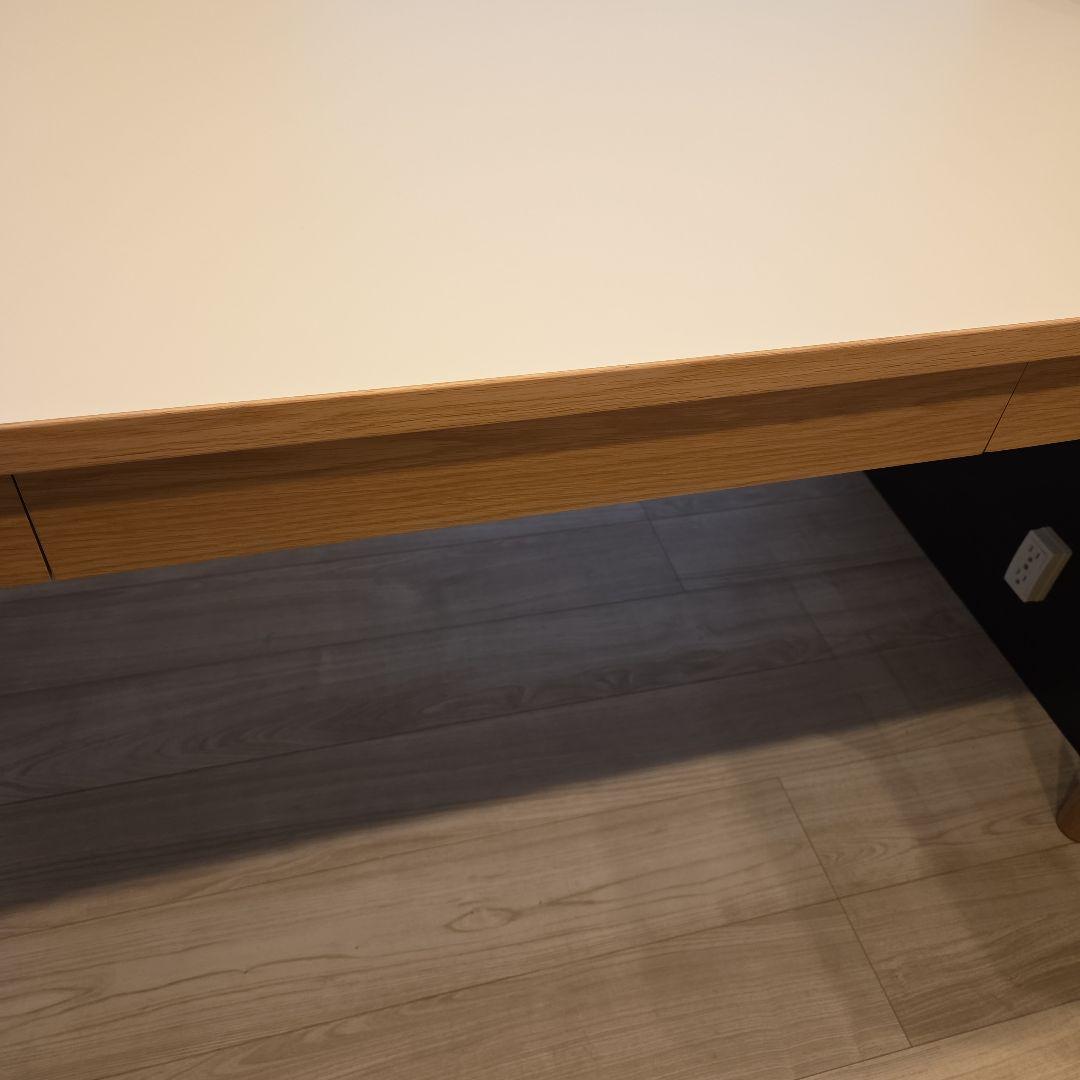 ダイニングテーブル IDEE STILT TABLE 1400 White