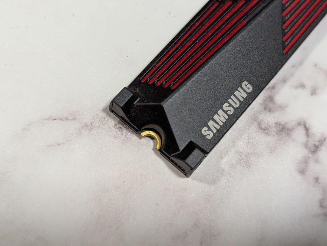 Samsung 990 PRO SSD 4TB ヒートシンク付き