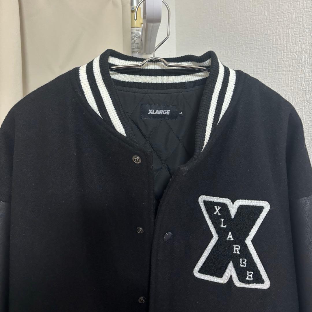 XLARGE ブラック スタジャン ゴリラ刺繍