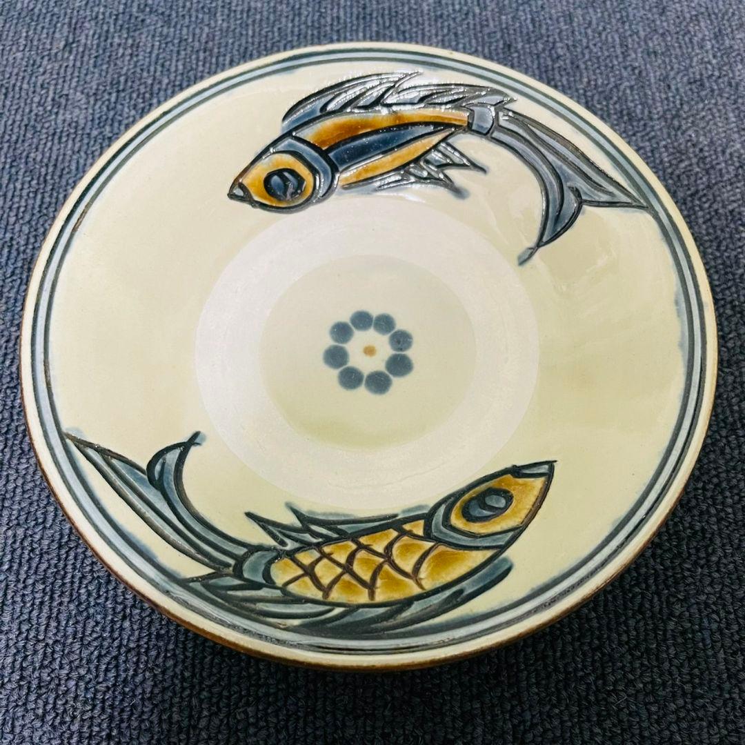 ❇️超希少・入手困難❇️やちむん　宮城須美子　魚紋模様　和食器深皿　沖縄金城次郎