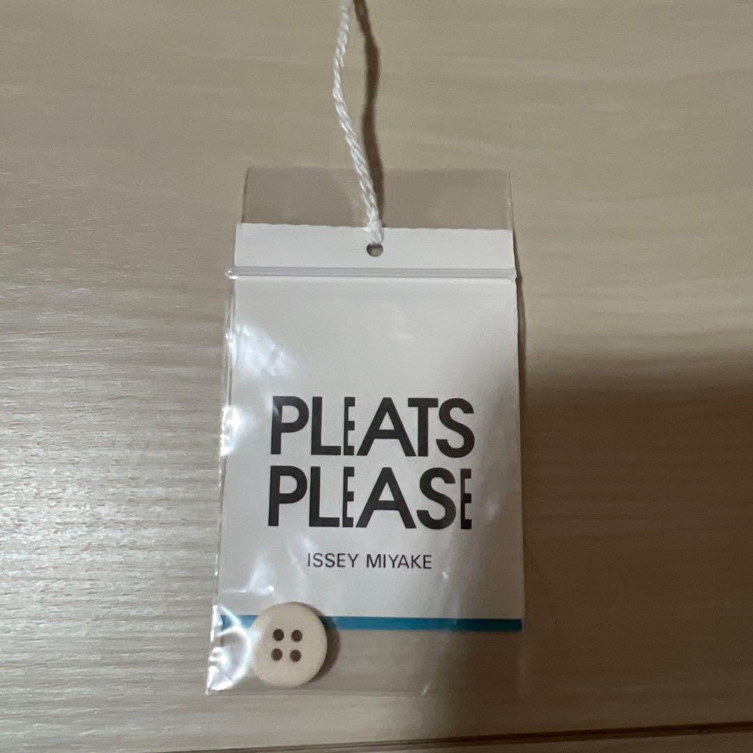 PLEATS PLEASE ロングシャツ2025年9月　オフホワイト　サイズ3