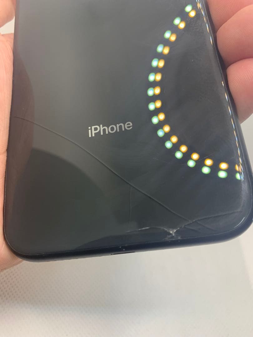 iPhone XR ①