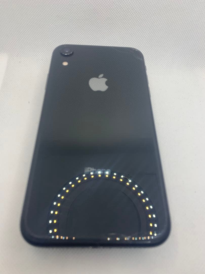 iPhone XR ①