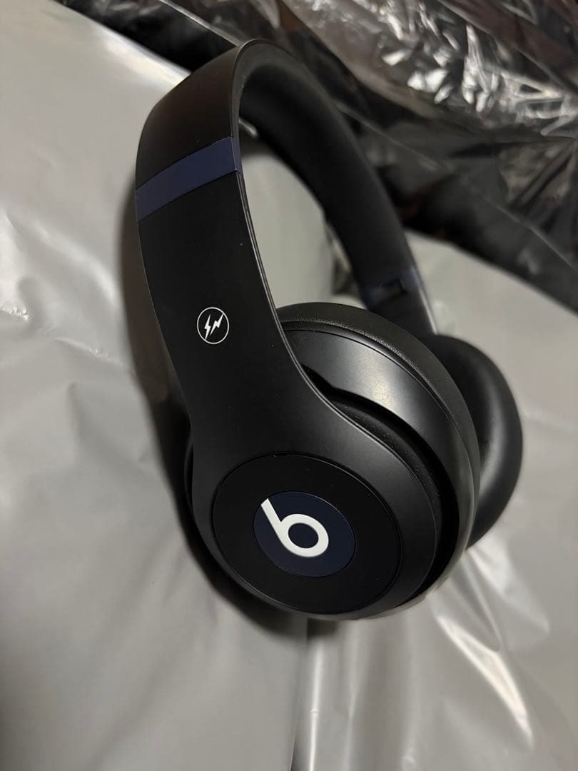 ゆ*」様 未発売fragment×Beats Solo Pro ヘッドホン ブラ