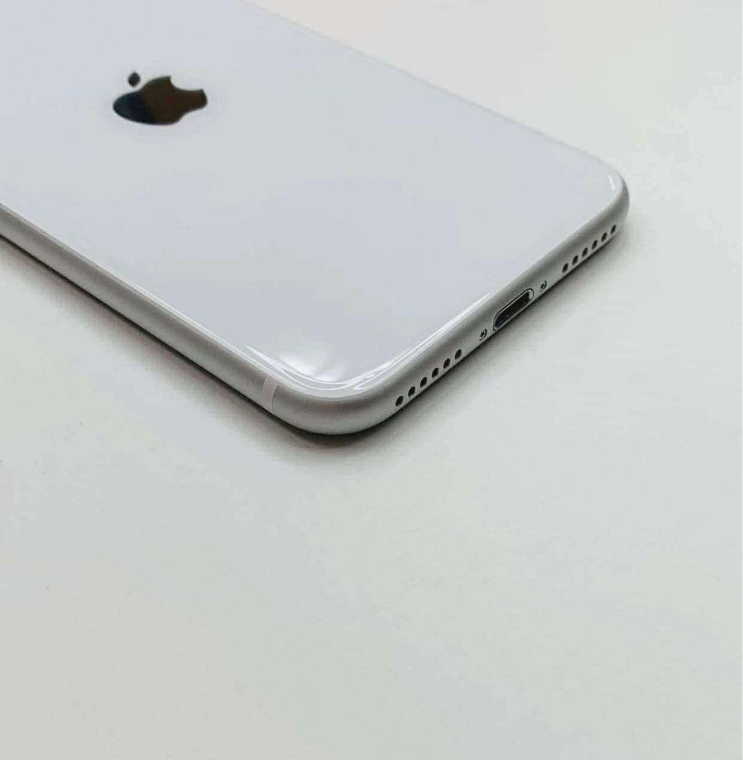 iPhone SE 第2世代 64GB SIMフリー 良品