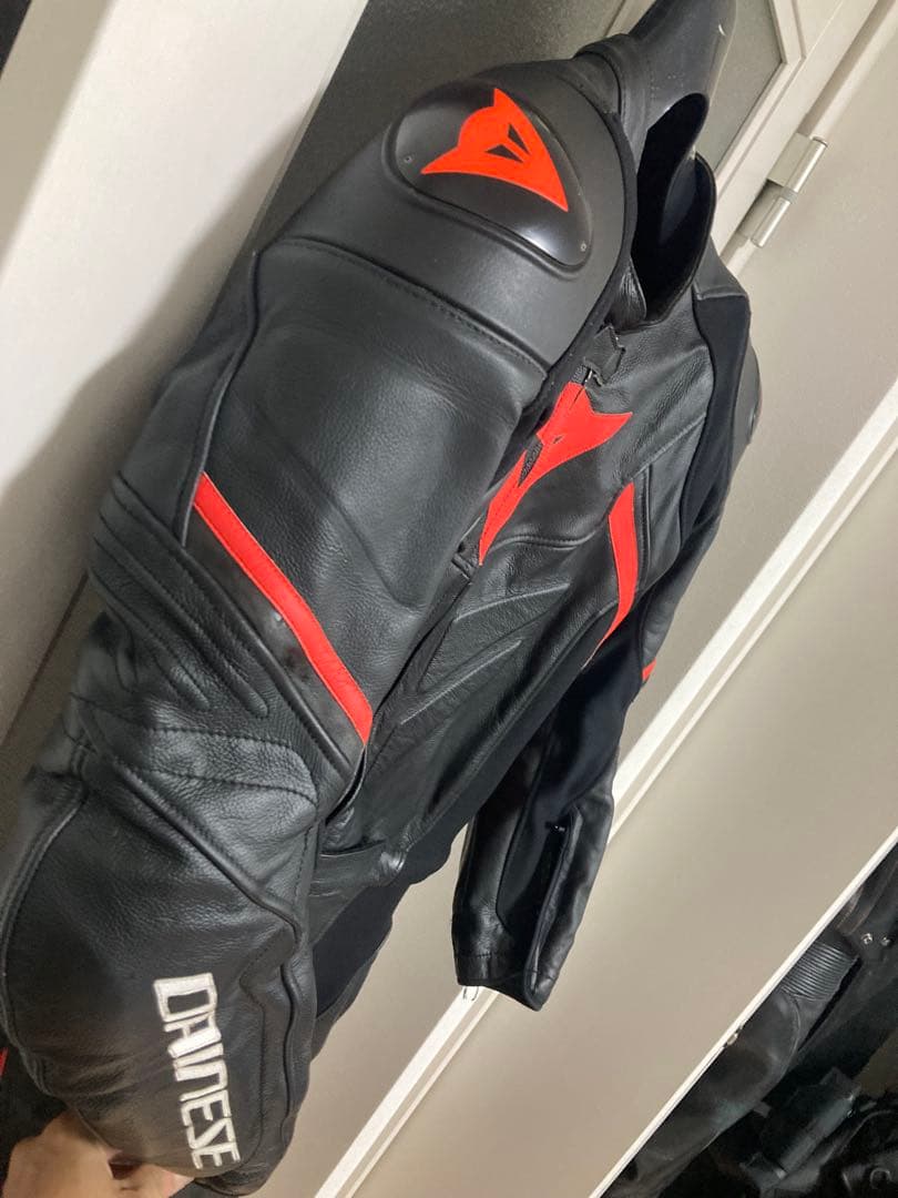 Dainese セパレート 2pc革ツナギ ブラック/レッド サイズ50
