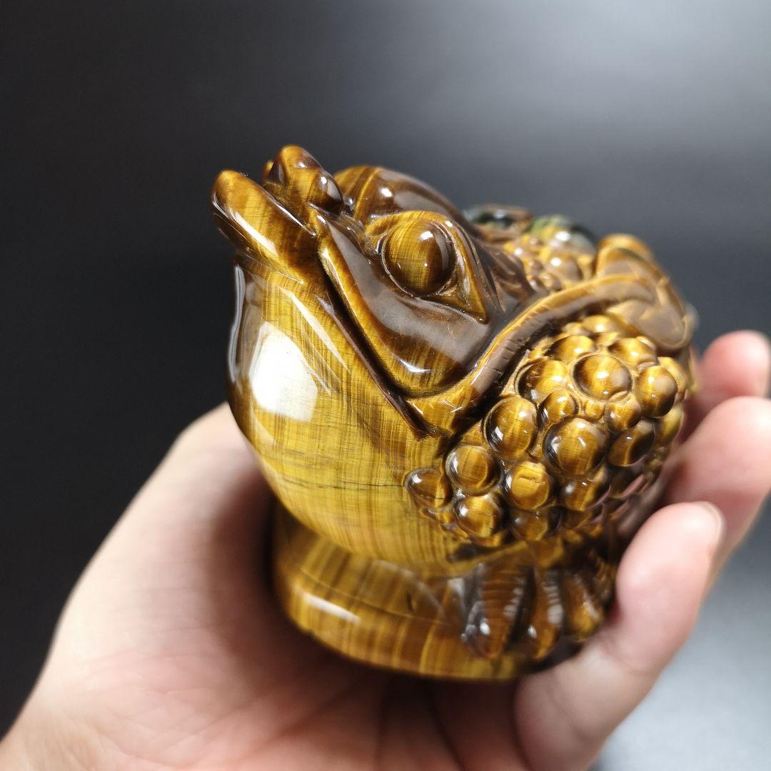 A14.宝石品質の三本足の蛙（金蟾）　三脚蛙　虎目石　タイガーアイ　珍品　天然石