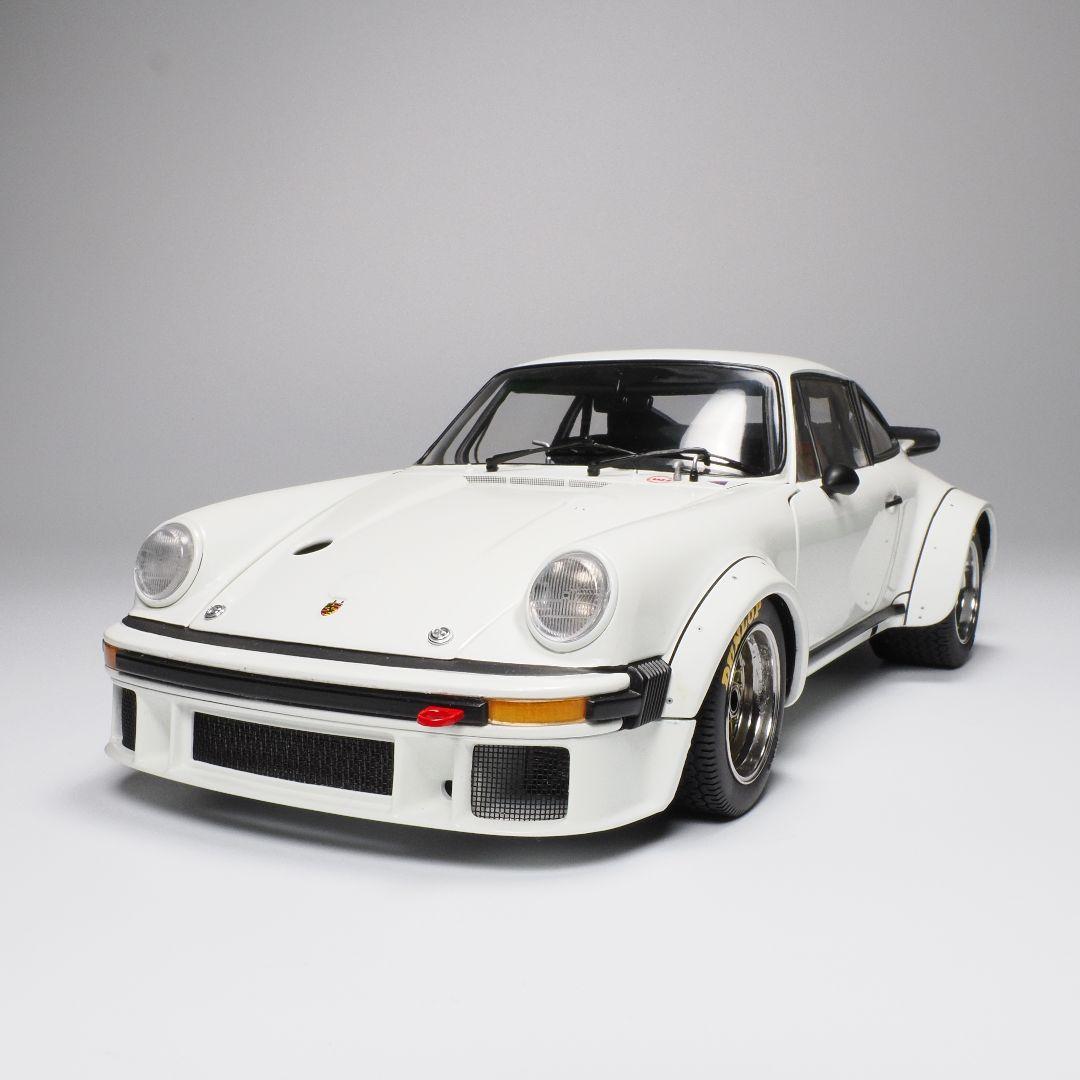 エグゾト 1/18 ポルシェ934RSR ホワイト EXOTO
