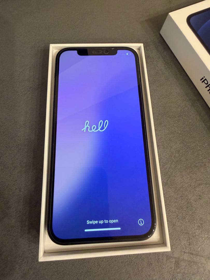 iPhone 12 本体